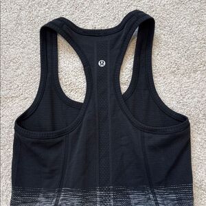 lululemon Swiftly Tech Racerback Tank Ombre Black/White Sz4